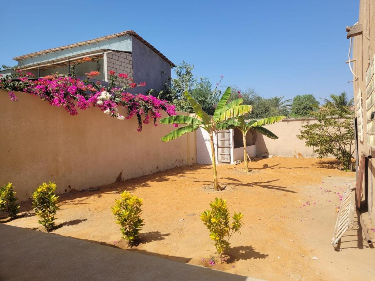 Auberge Keur Ely Ouoran Buitenkant foto