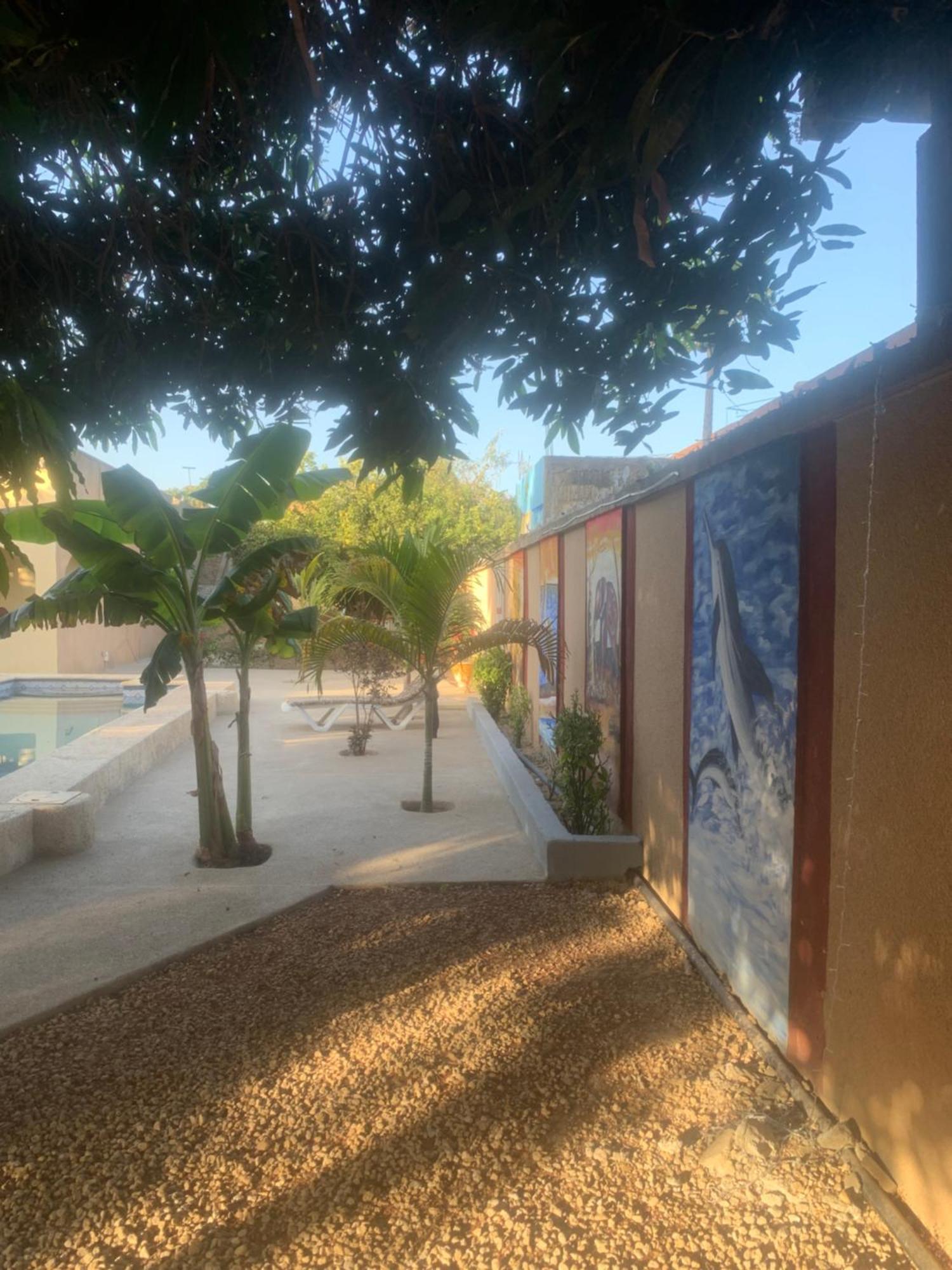 Auberge Keur Ely Ouoran Buitenkant foto